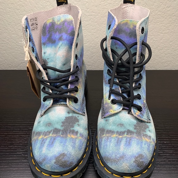 Dr. Martens 1460 Pascal Tie Dye Blue Pattern Boot! - Picture 5 of 9